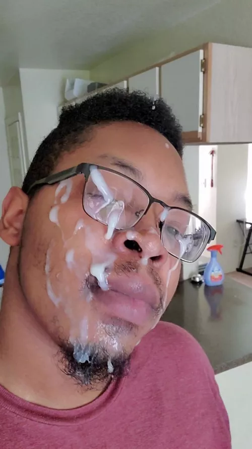 who's the next straight dude that wanna bust a fat ass nutt...(Waxahachie TX) dm me