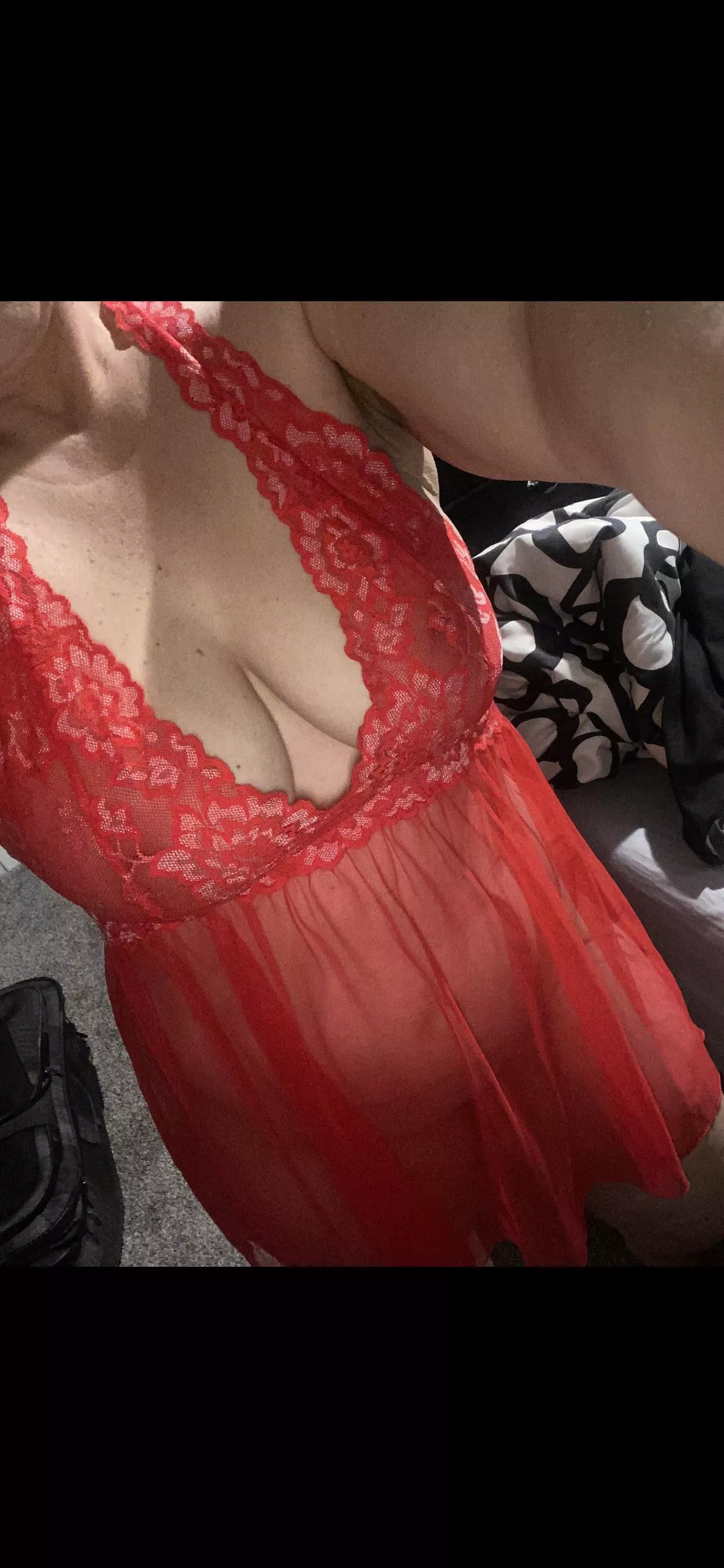 Wife doesn’t believe that after kids her tits are worthy of someone cumming on em. I disagree..