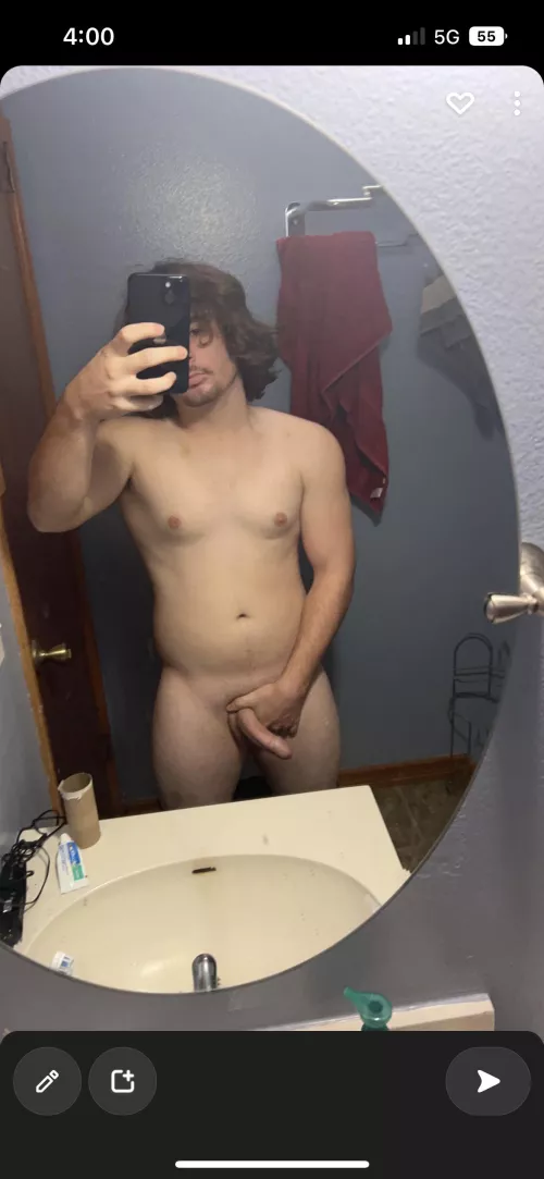 19/ looking for a fem/bottom dm me