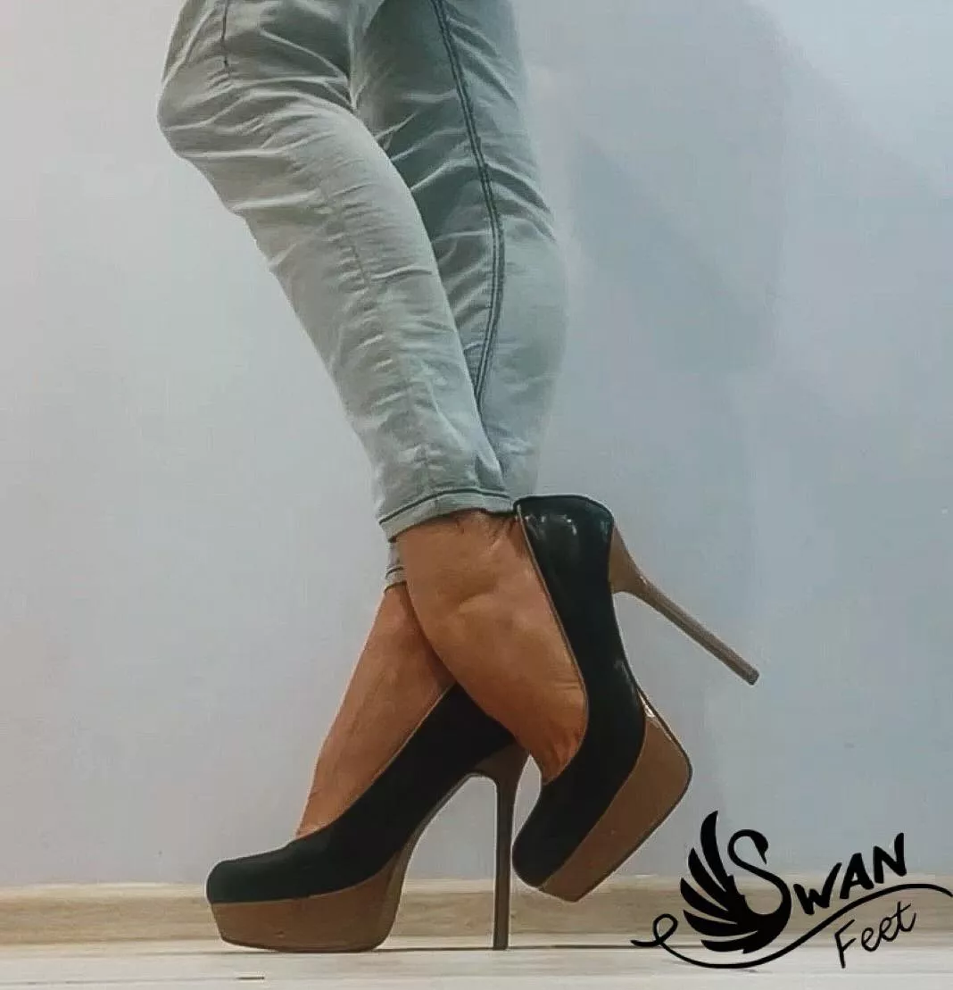 A pair of great heels with jeans, can be real satisfying..