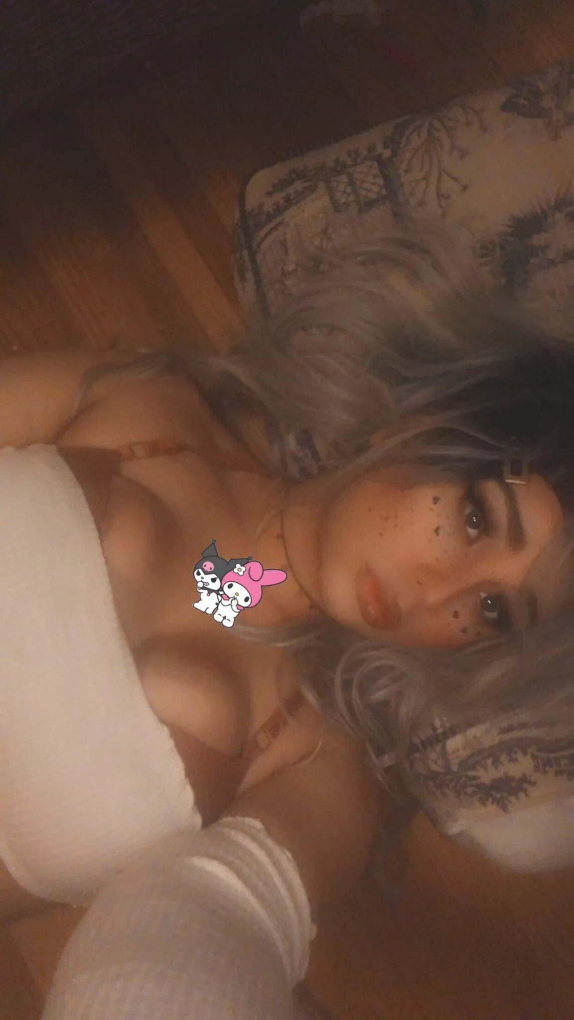 Am I pretty even tho I have a dick ?🥺