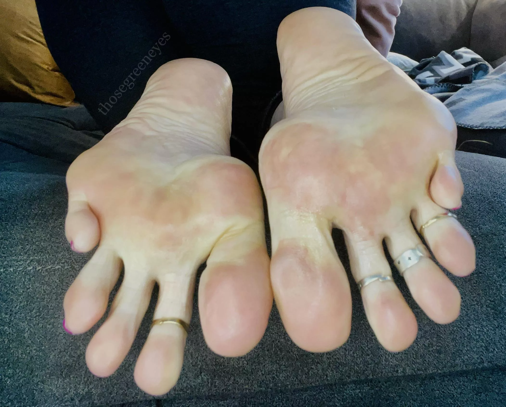 Anyone want two big toes that are better than two Tootsie Pops?