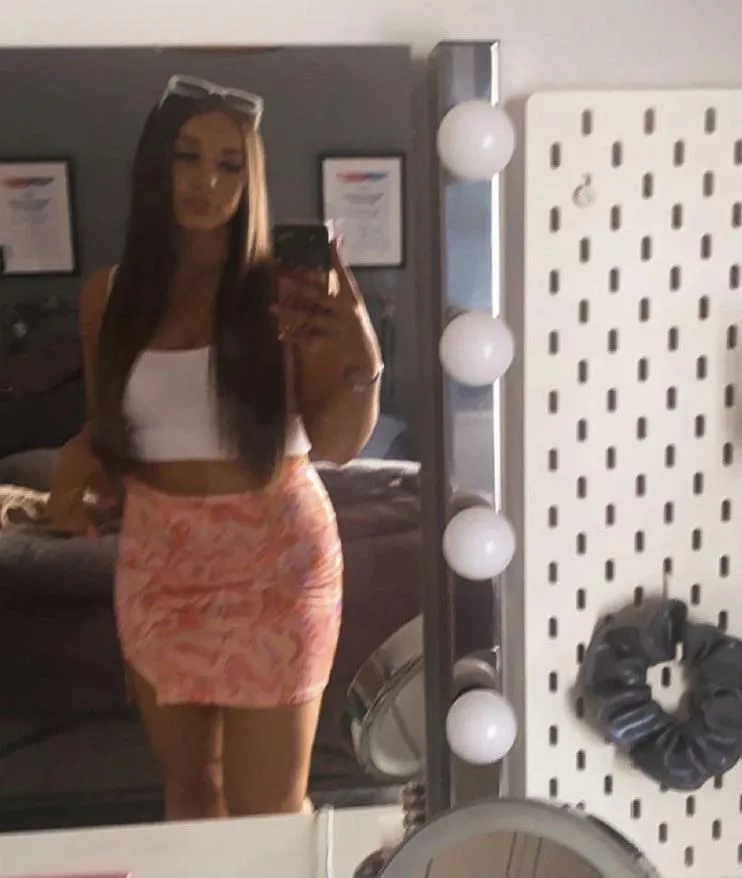 Can someone make my irls naked