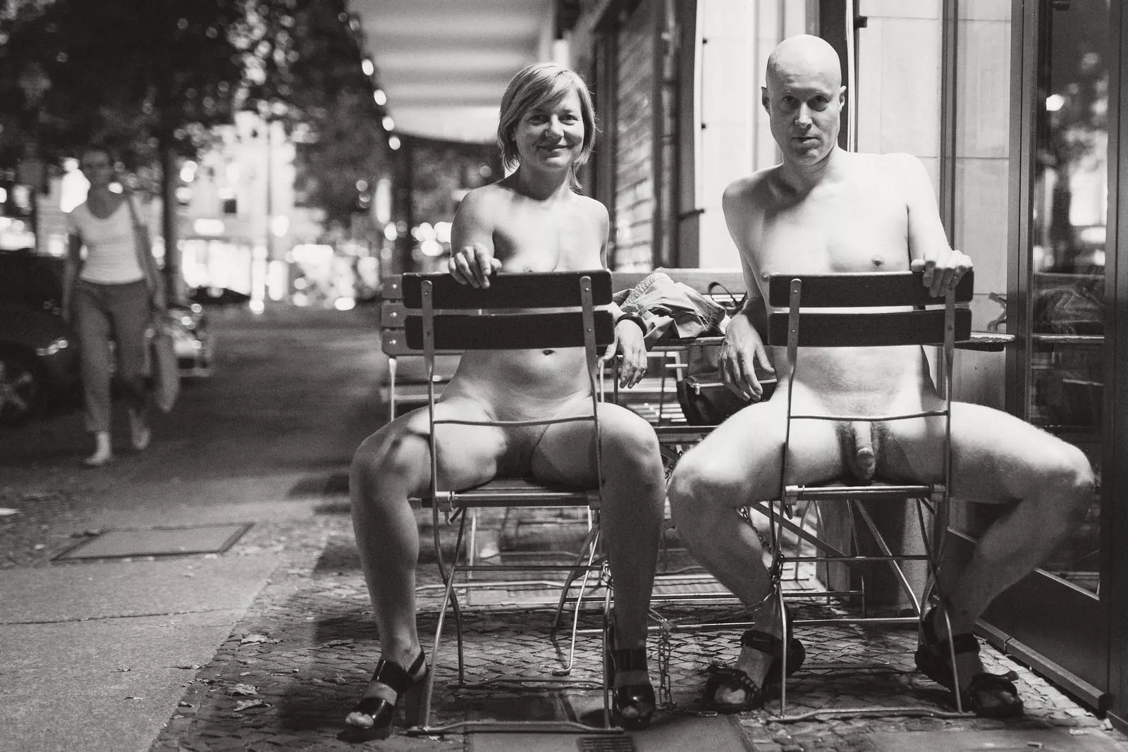 Couple nude art in public Berlin