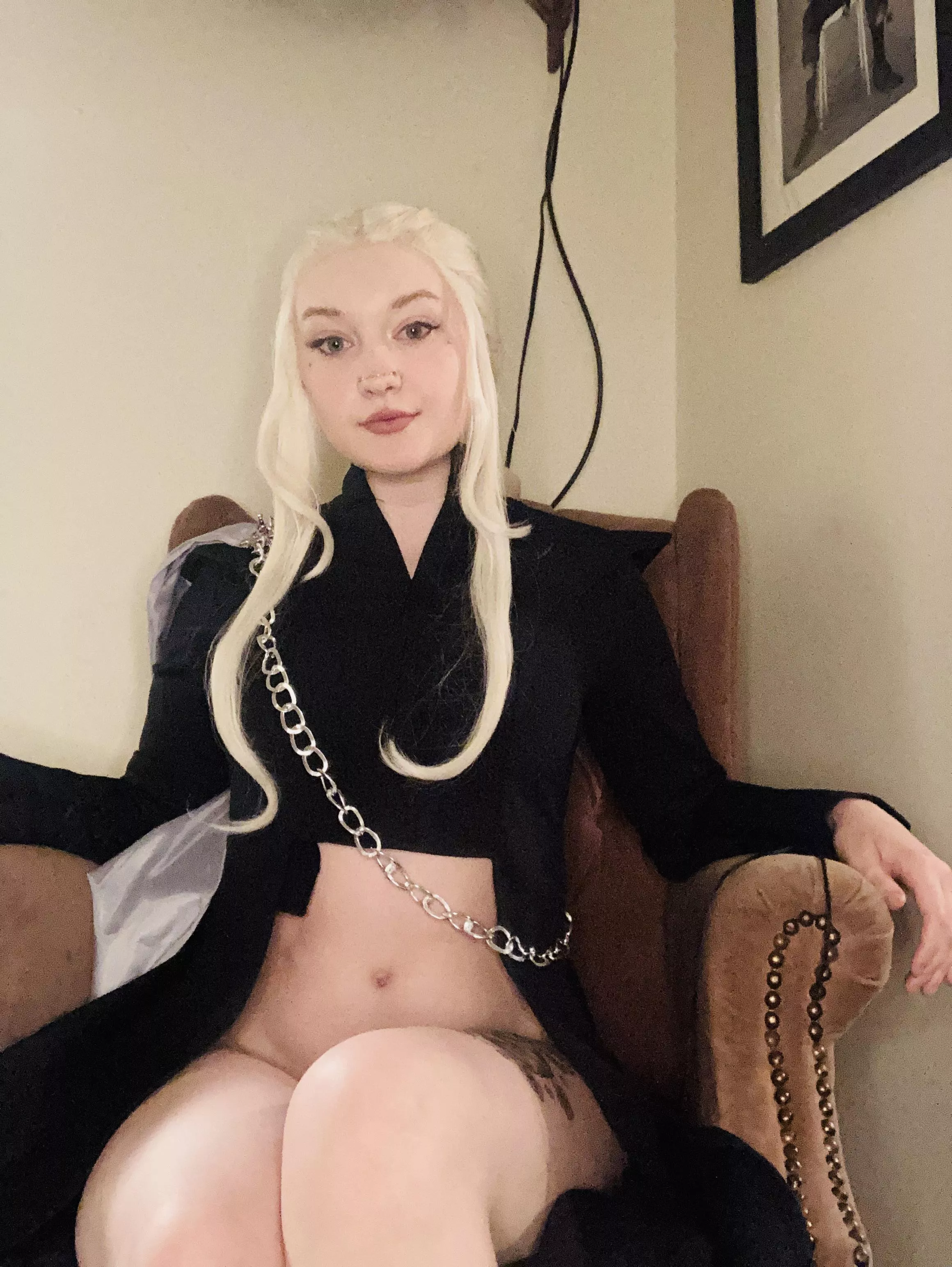 Daenerys Targaryen by Urinternet_waifu