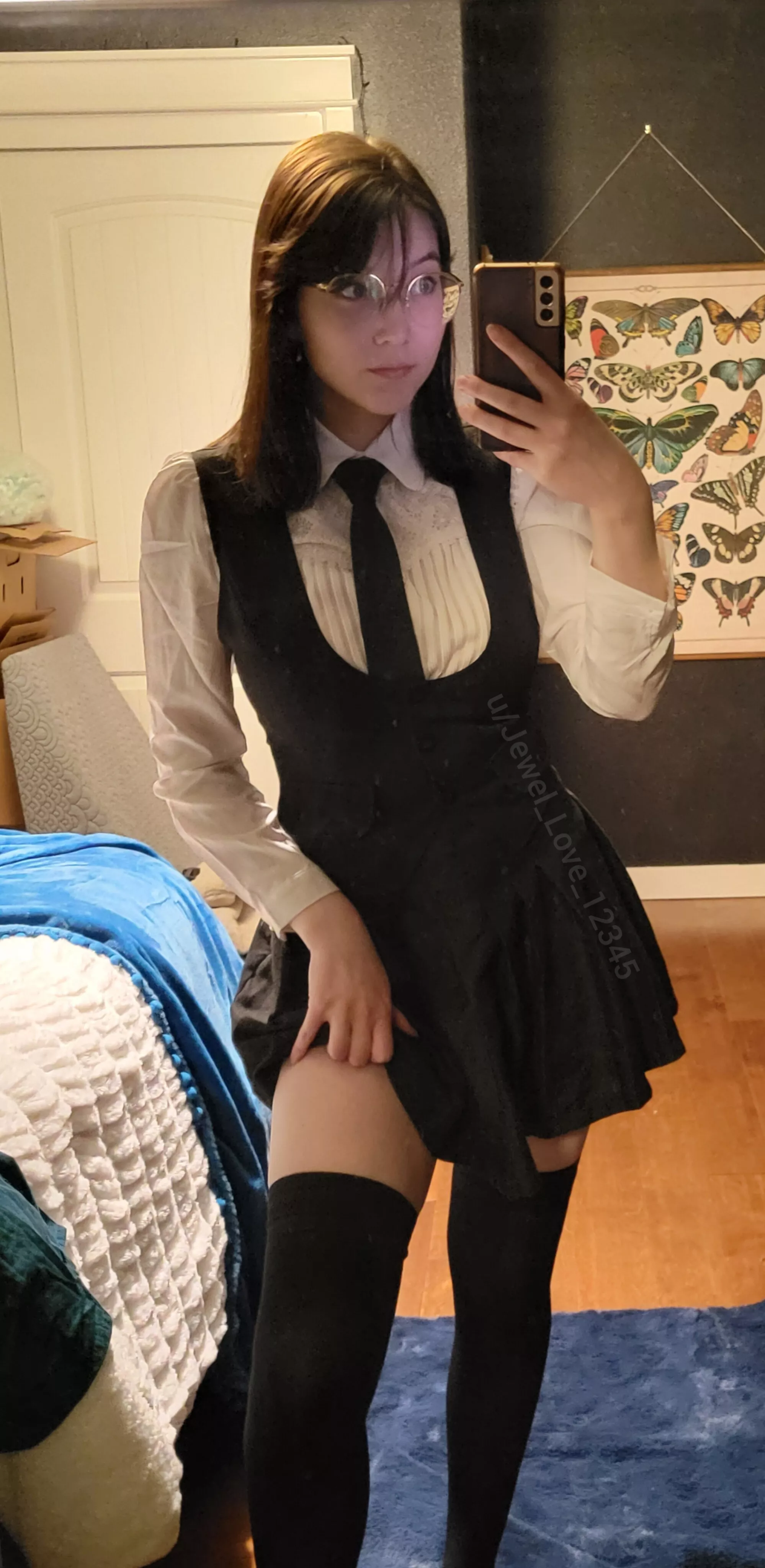 Do I make a cute school girl?