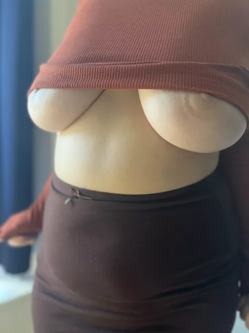 Early bird gets to lick my nipples -👻