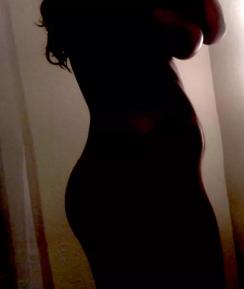 [f,27] 9 weeks pregnant. Human bodies are so cool.