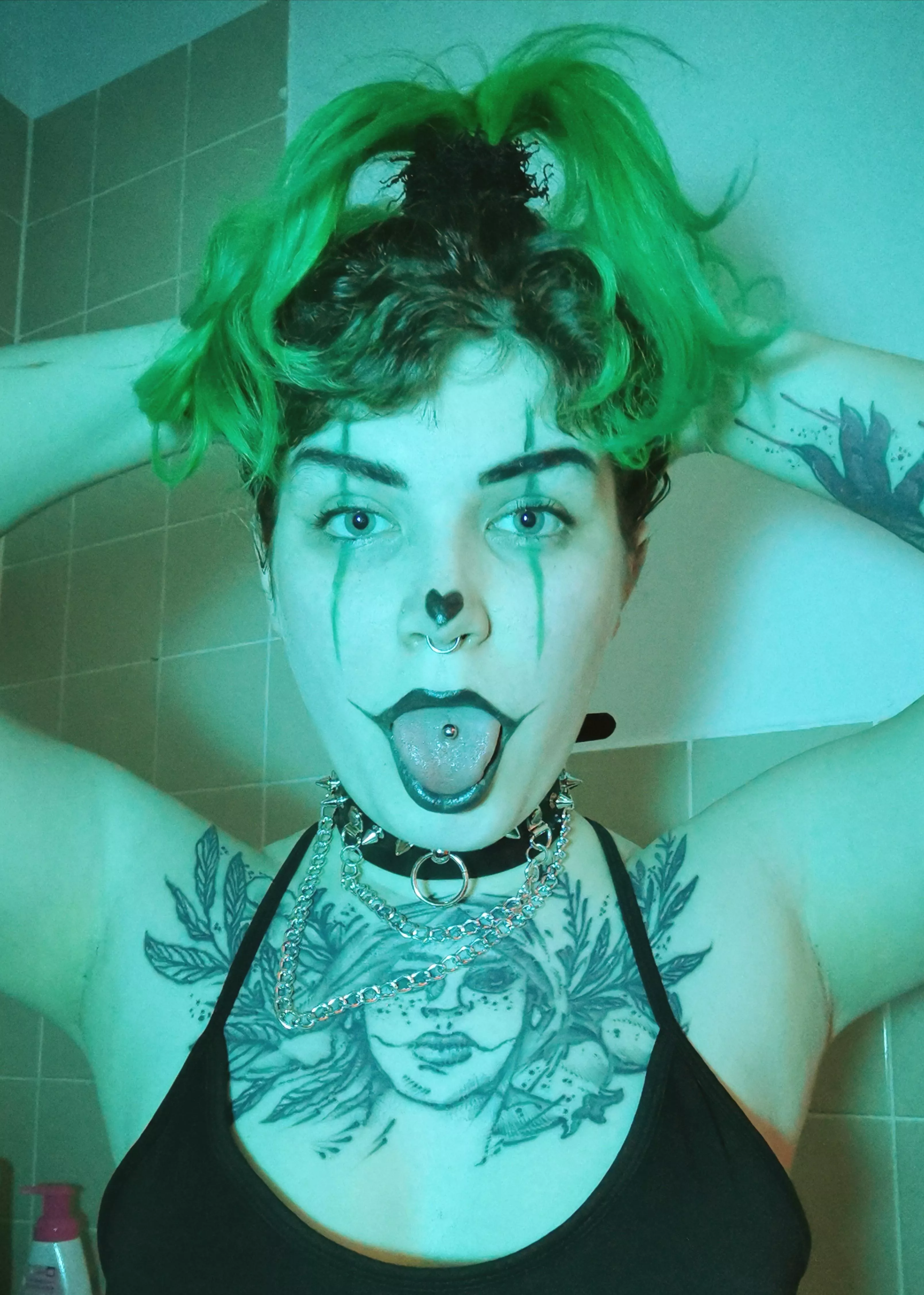 feeling silly and cuuuute today 🤡😝