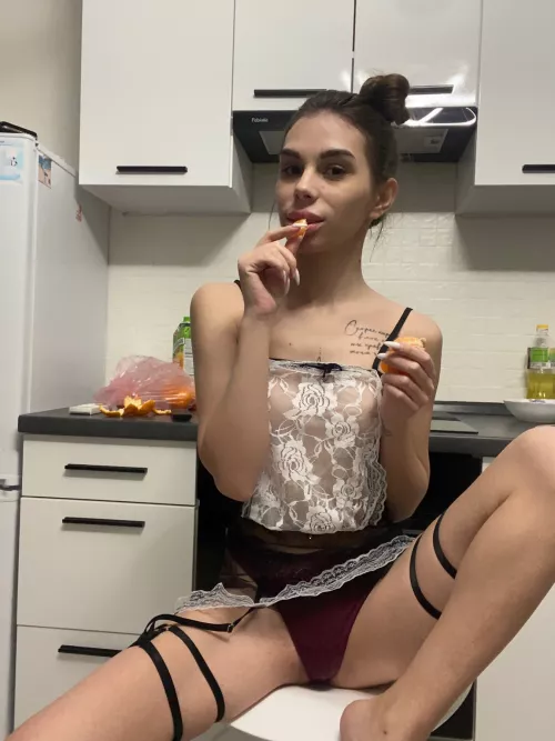 Fuck my ass and pussy while my boyfriend is at work?