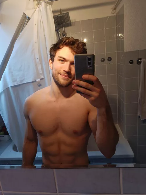 How would you get my attention 😏