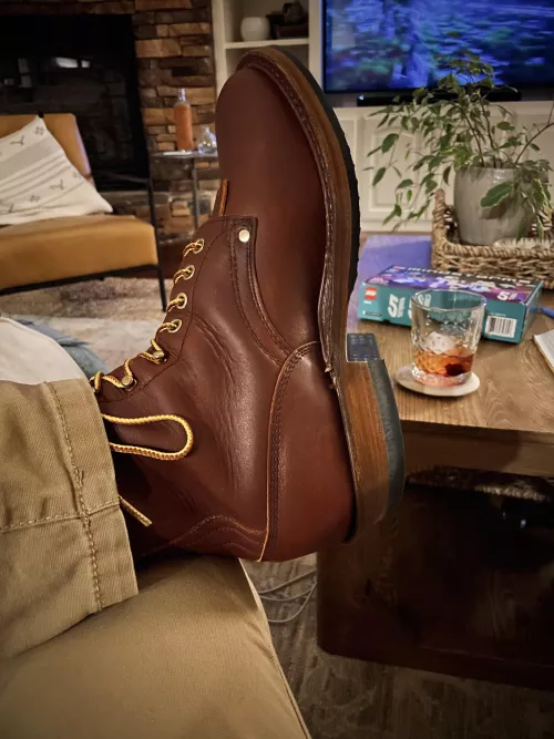 I absolutely love these “Otto White Vintage” boots. What a shame they discontinued them. Comfort, looks, smell, sound. All amazing.