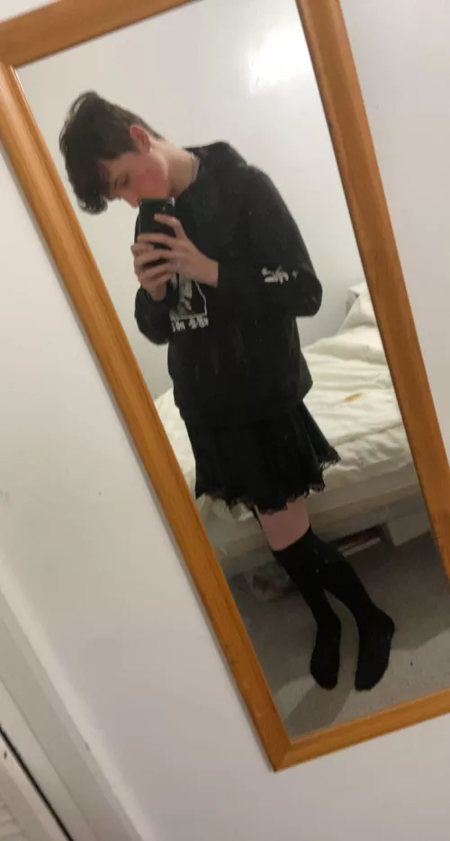 I just started to be a femboy… I don’t know if i look good or not