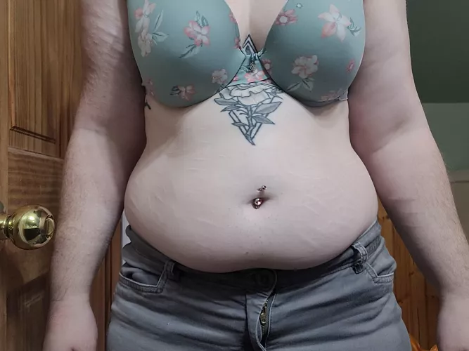 I love bursting out of too tight clothing