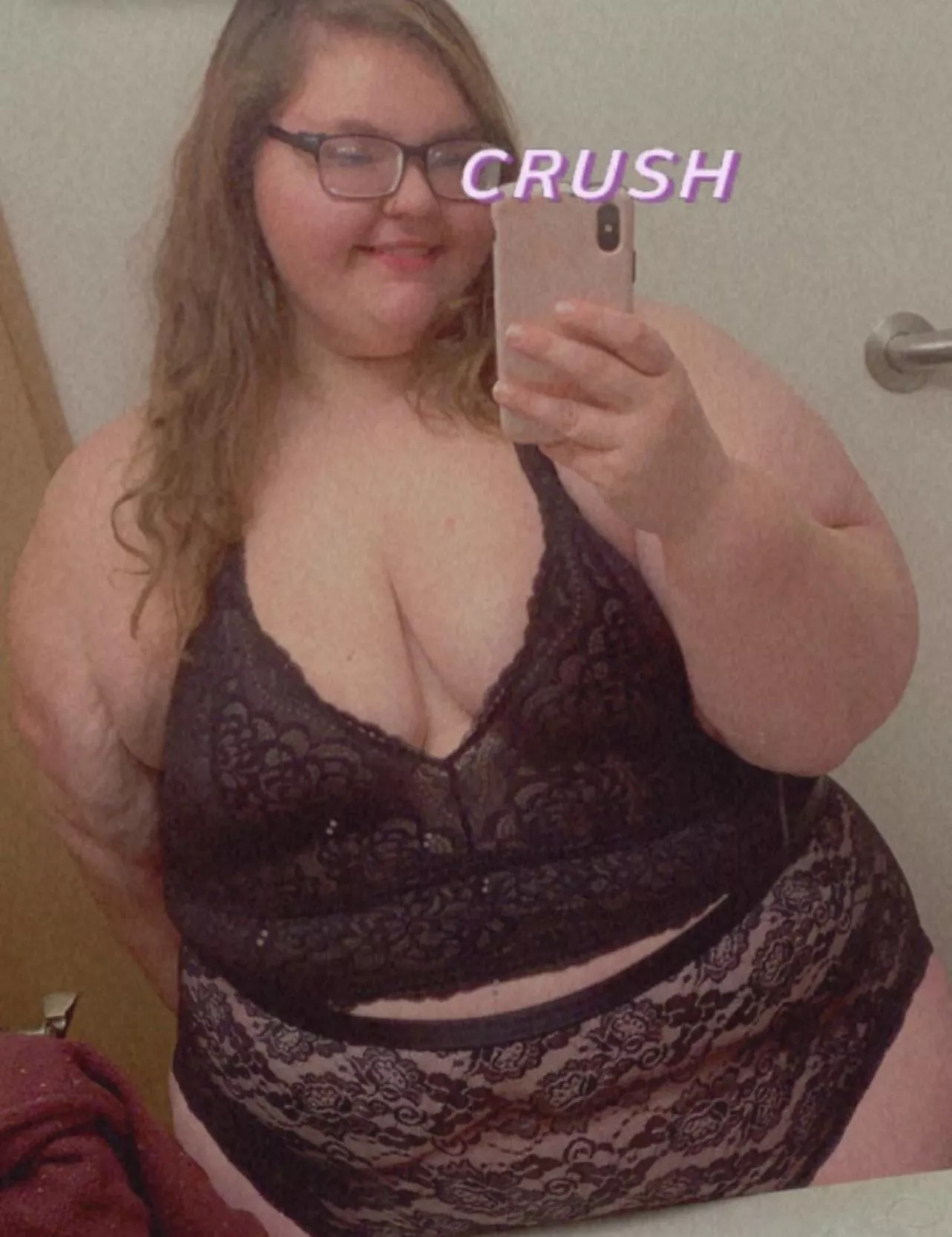 I think I have a crush on you 😅😘#sssbbw #bbw #gamergirl #titties #of