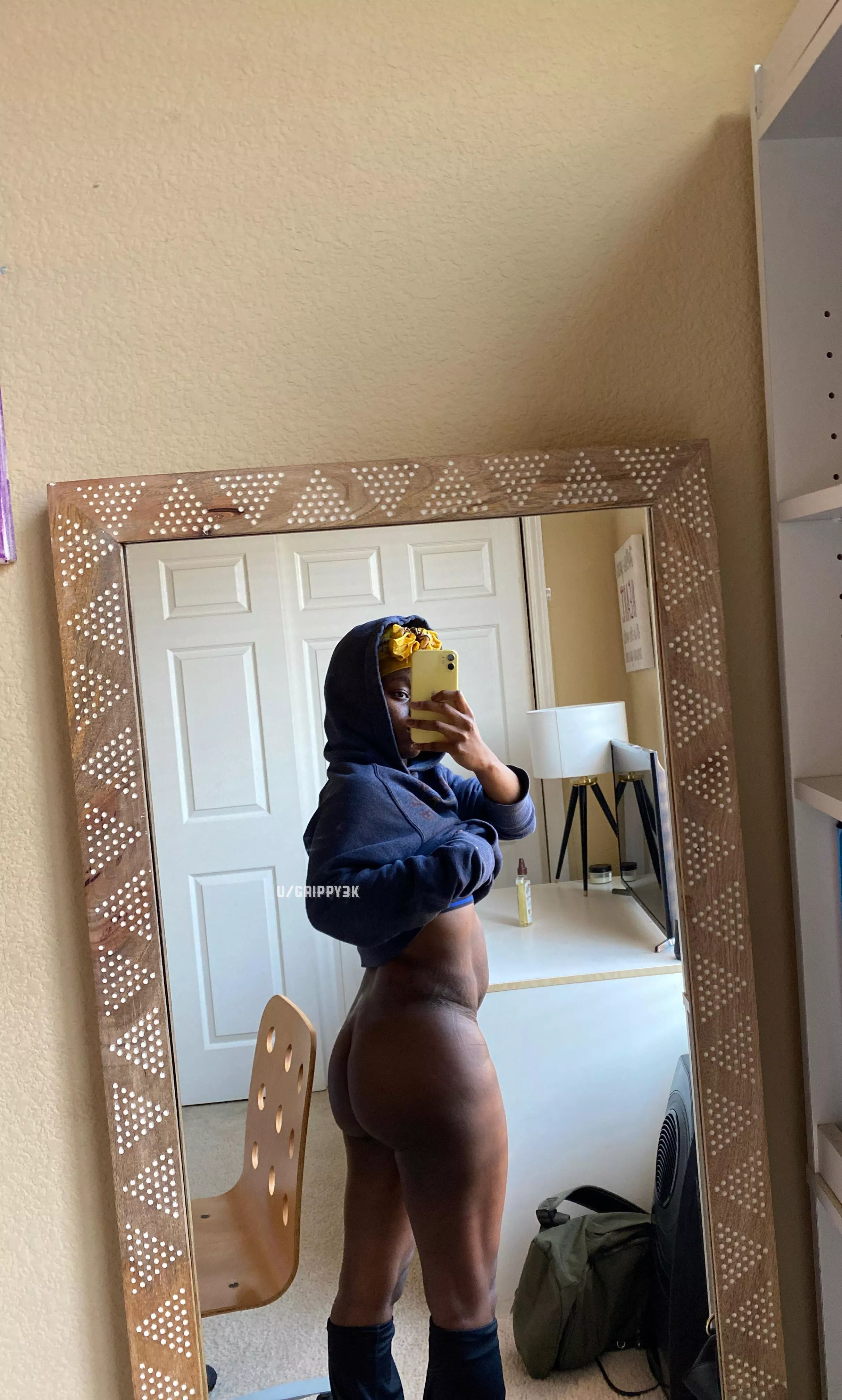 I wanna wrap my thighs around your waist.