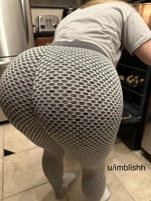 I’m making some buns tonight. Does anyone want a taste? 😊