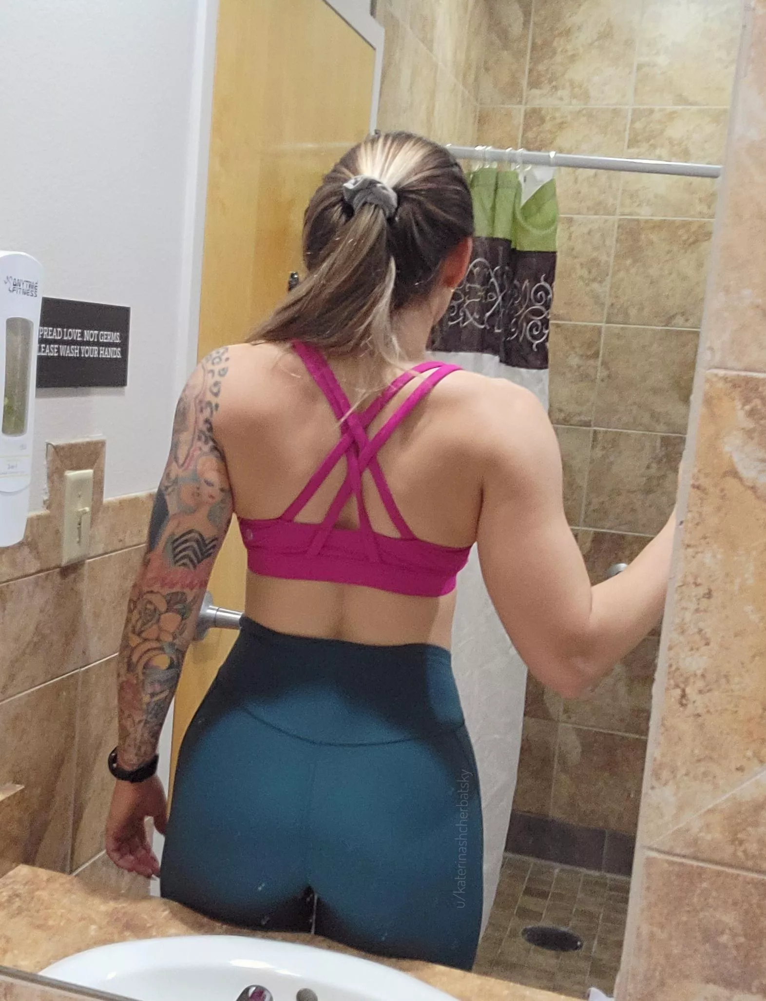 ISO a gym buddy that's also a nerd