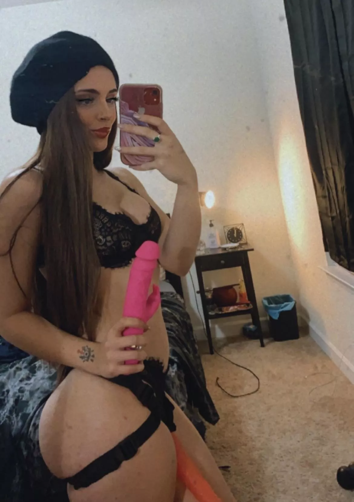 Mommy has big plans for your bussy 😈