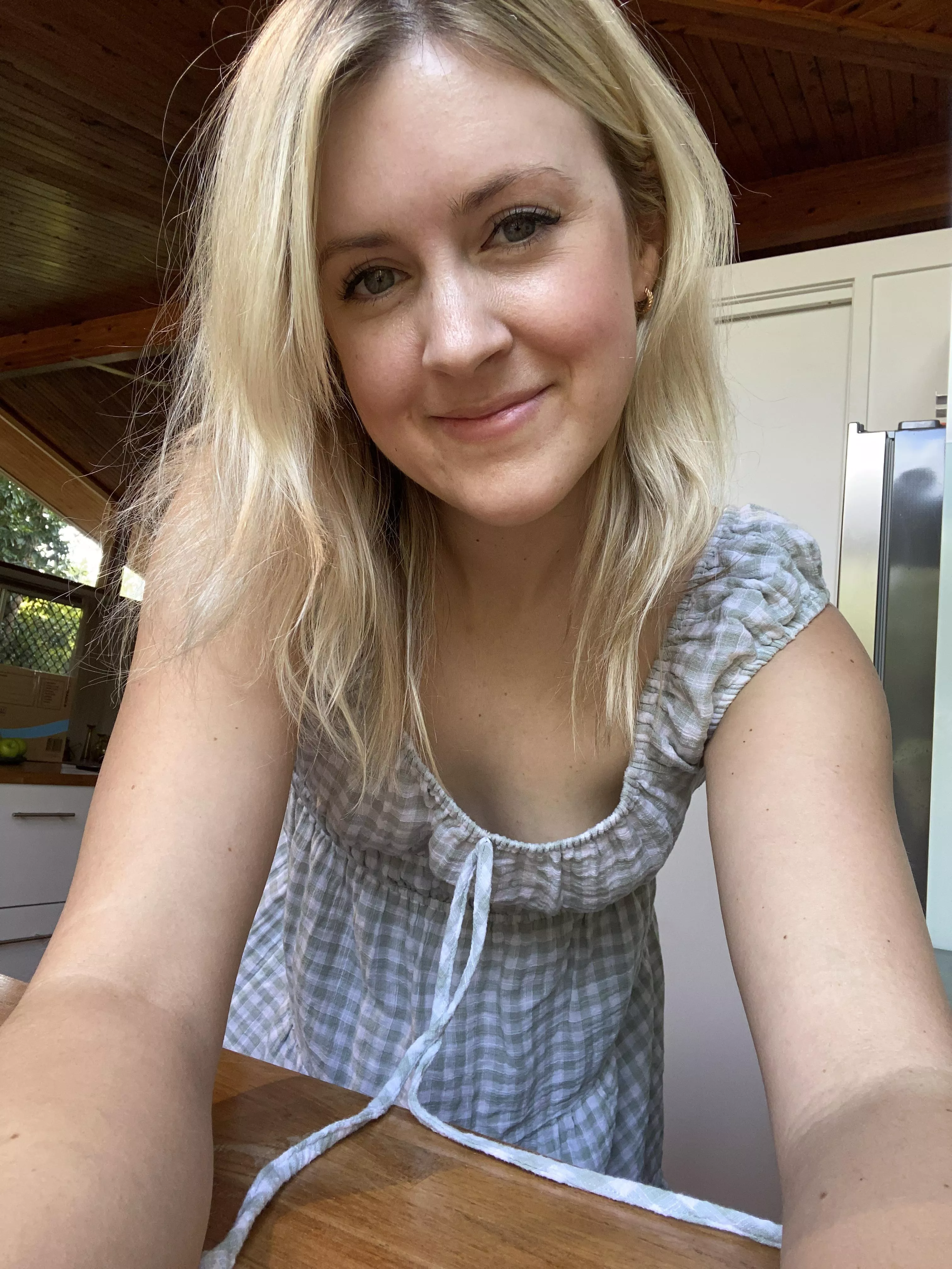 My bow came undone oops 🙊