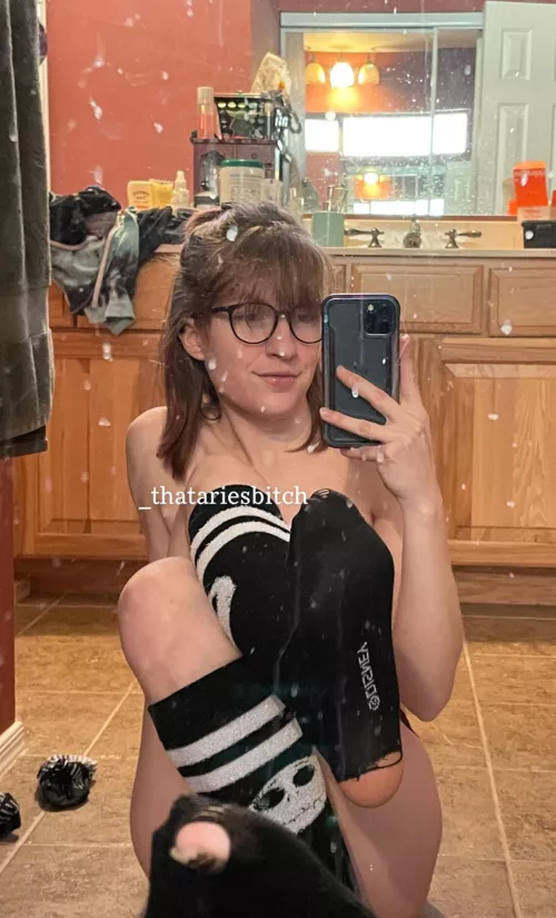 my main got deleted so follow my backup 🥺 @_thatariesbitch2