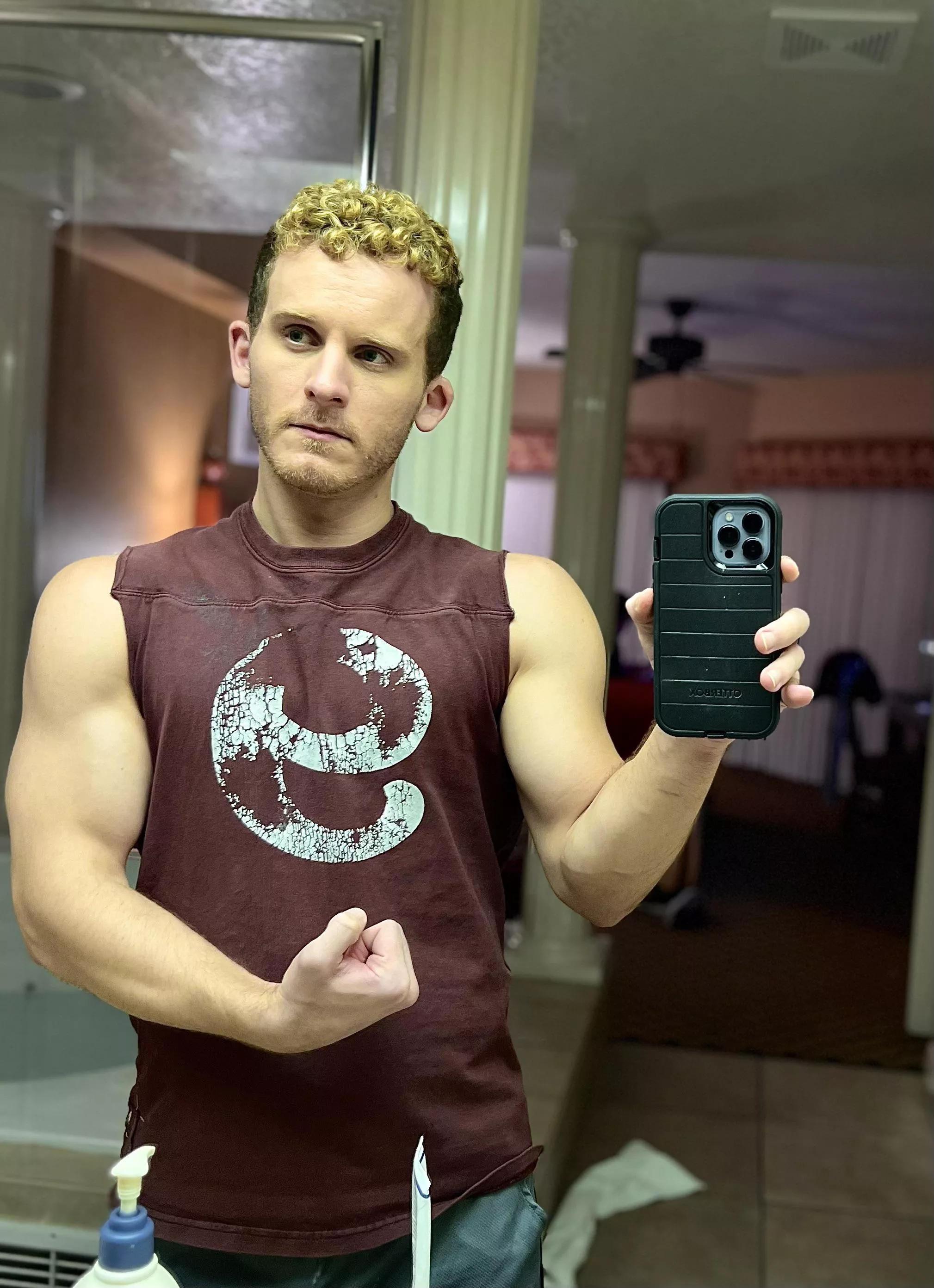 One last selfie before ✈️ home