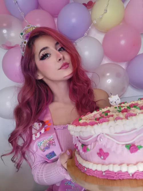 pink everywhere for my birthday haha who want a piece of cake?