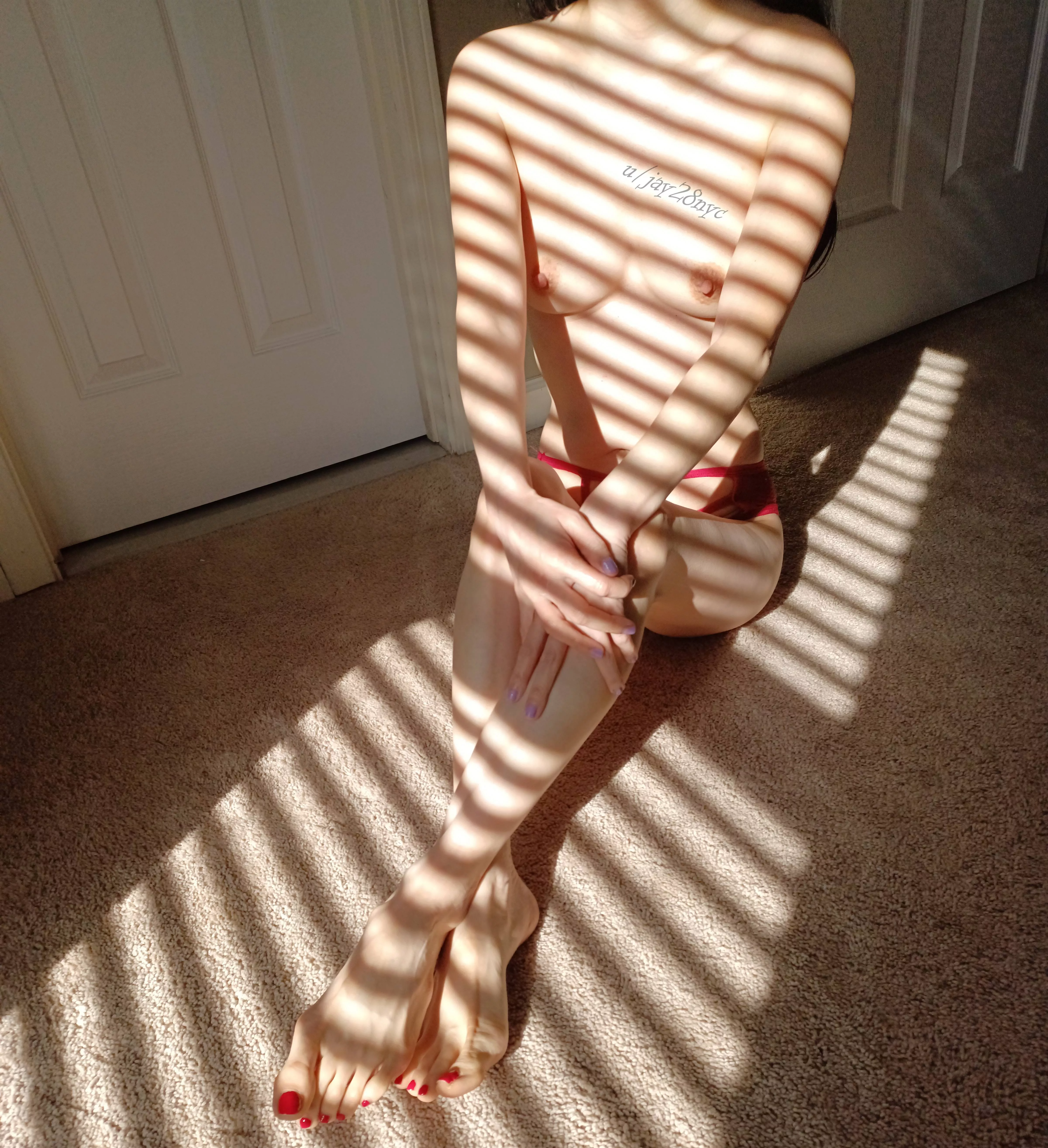 Sexy Saturday sun-stripes (F) [OC]