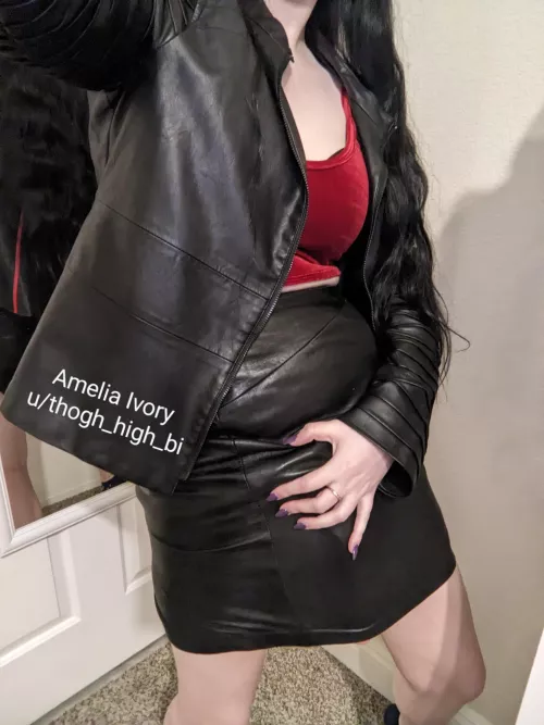 This leather really makes my cock look amazing