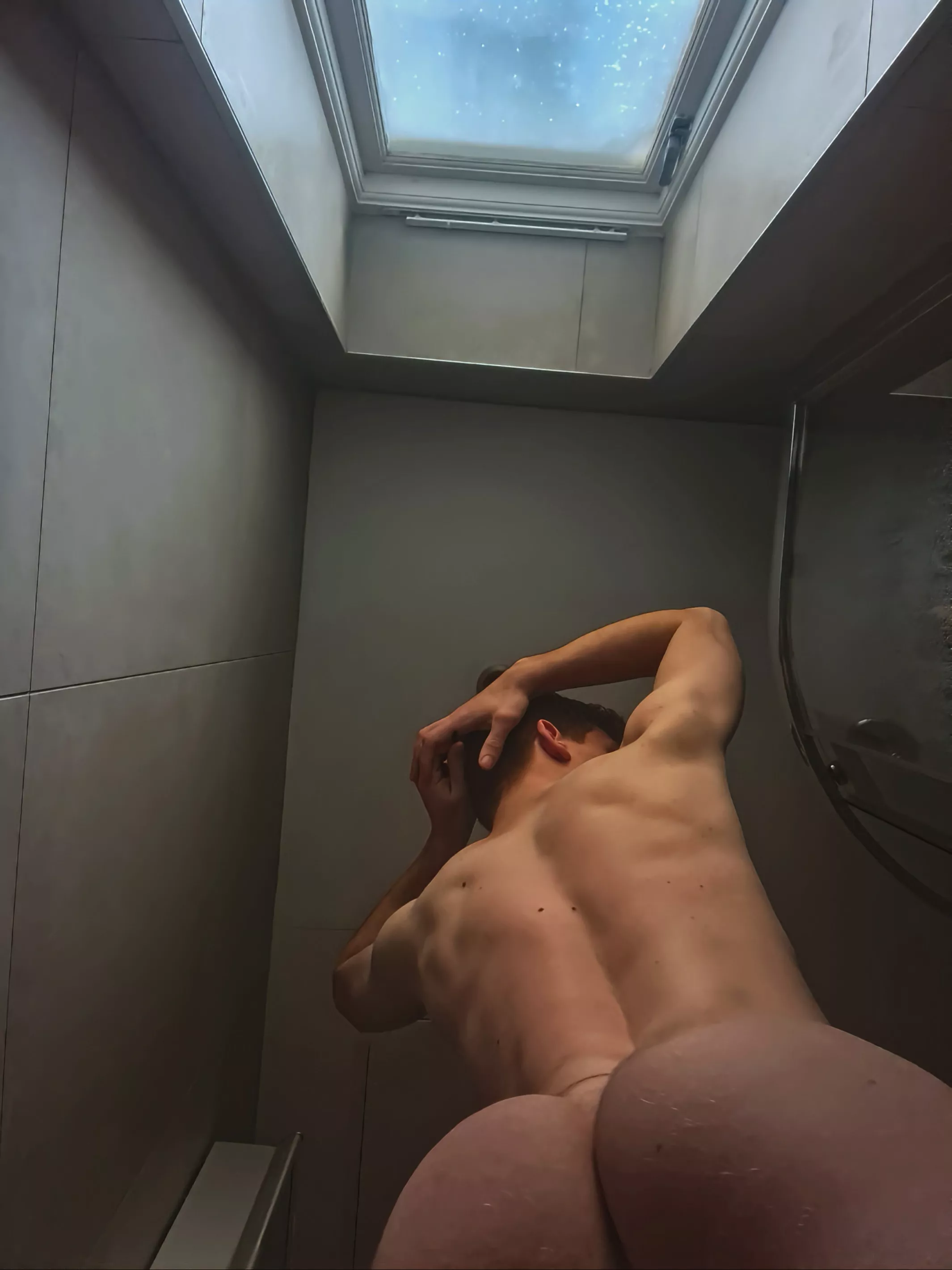 Wanting to hear opinions on what I look like from the back. Comment your thoughts.