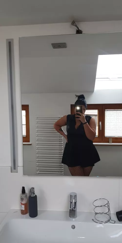 Would you fuck me if I‘d walk into your room like that?