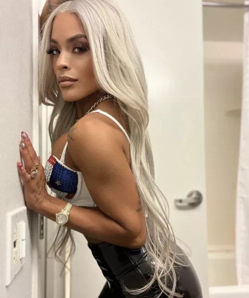 Zelina Vega 😍