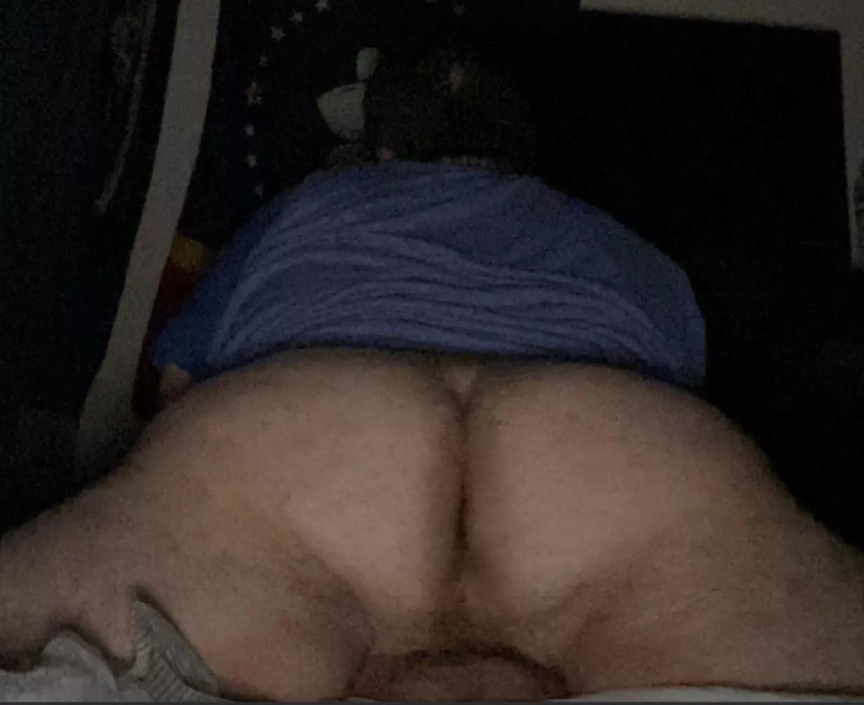 (19m) I need someone to break me open 😩