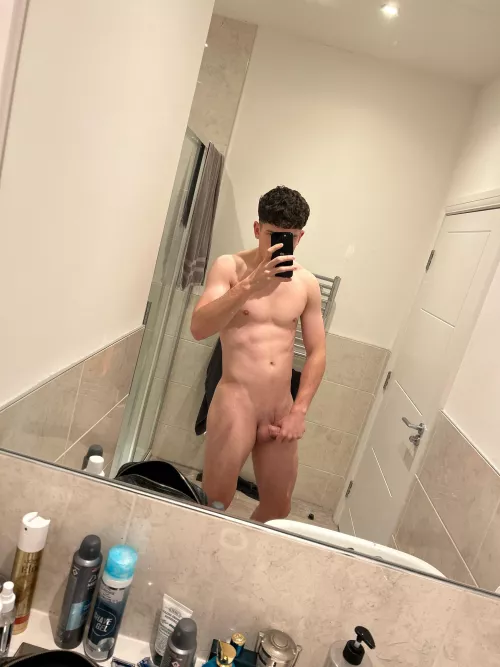 21|Top. Need a bottom to make me cum asap. Z_123689