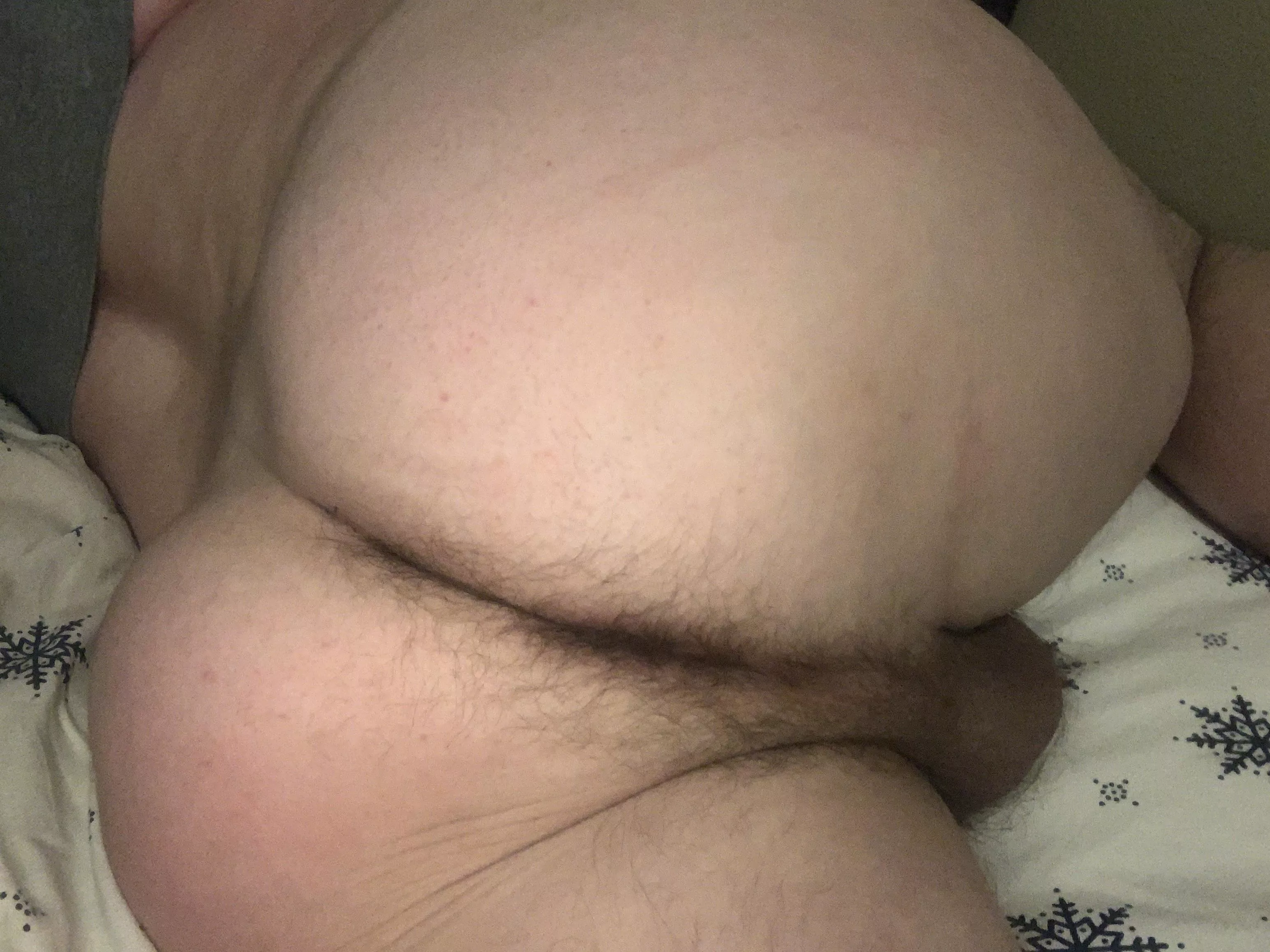 [25] I need something huge 😏