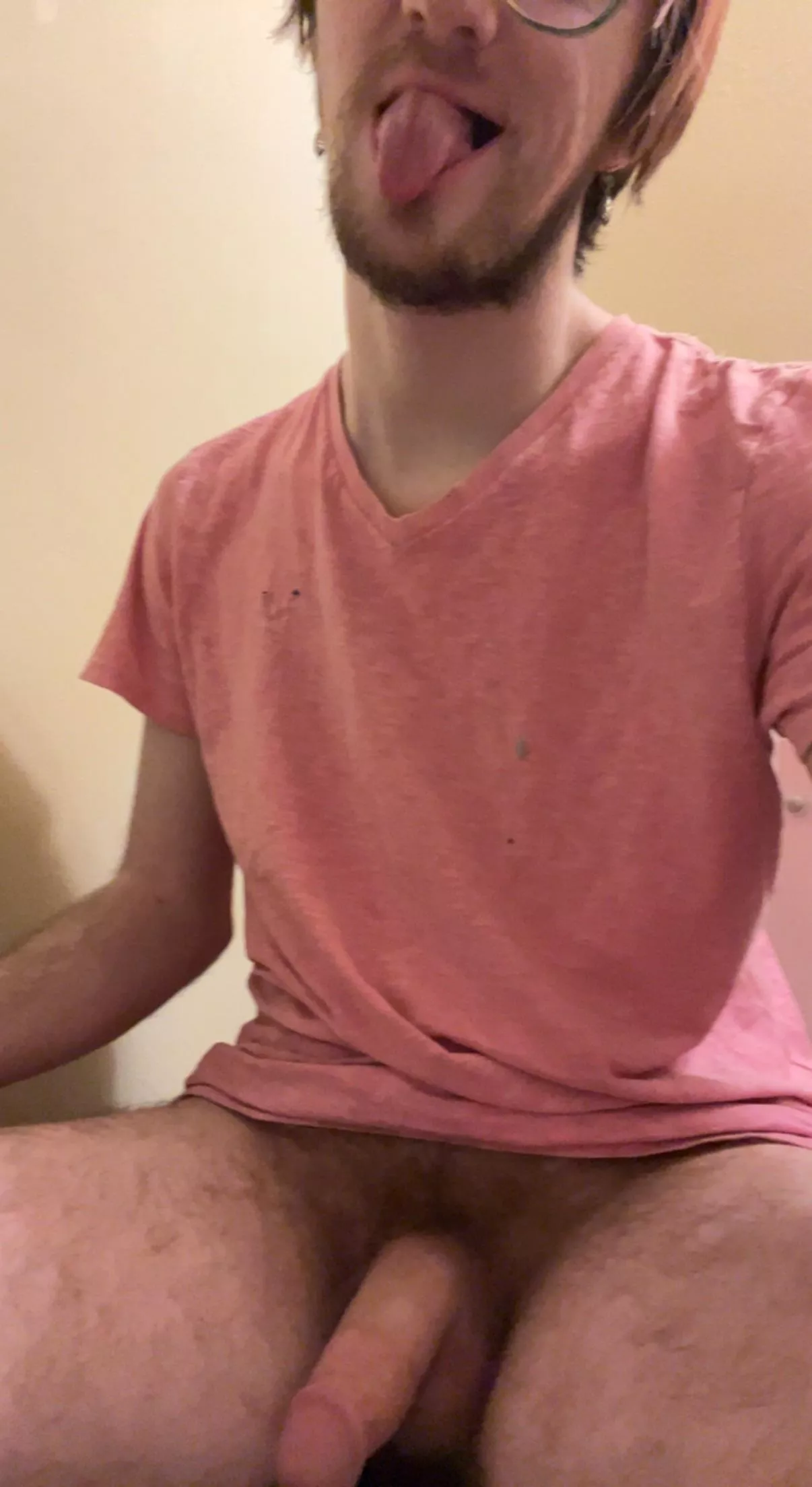 28 [n4m] // Cheney, WA || How’s it going? Iss getting a little ‘hard’ over here hehe 😜 || amosc: ancientsoulborn