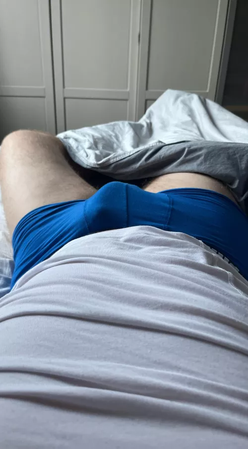 33 need someone to pull my pants down. Dm
