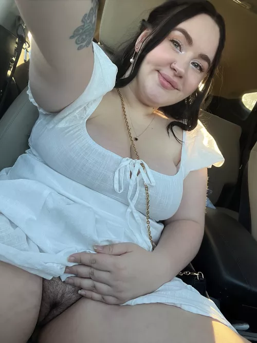 a quick car flash 🙈 could I make you pull over?