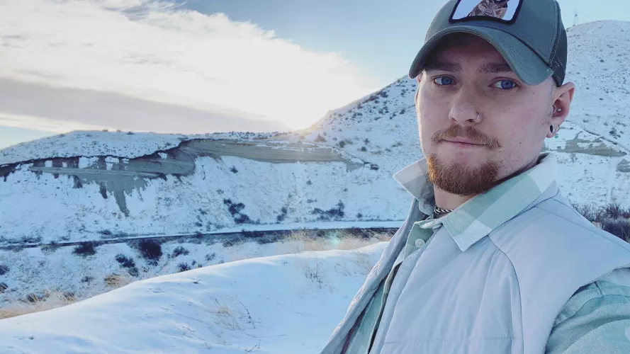 Alexa play “Bets on Us” By Cheat Codes & Dolly Parton 🖤