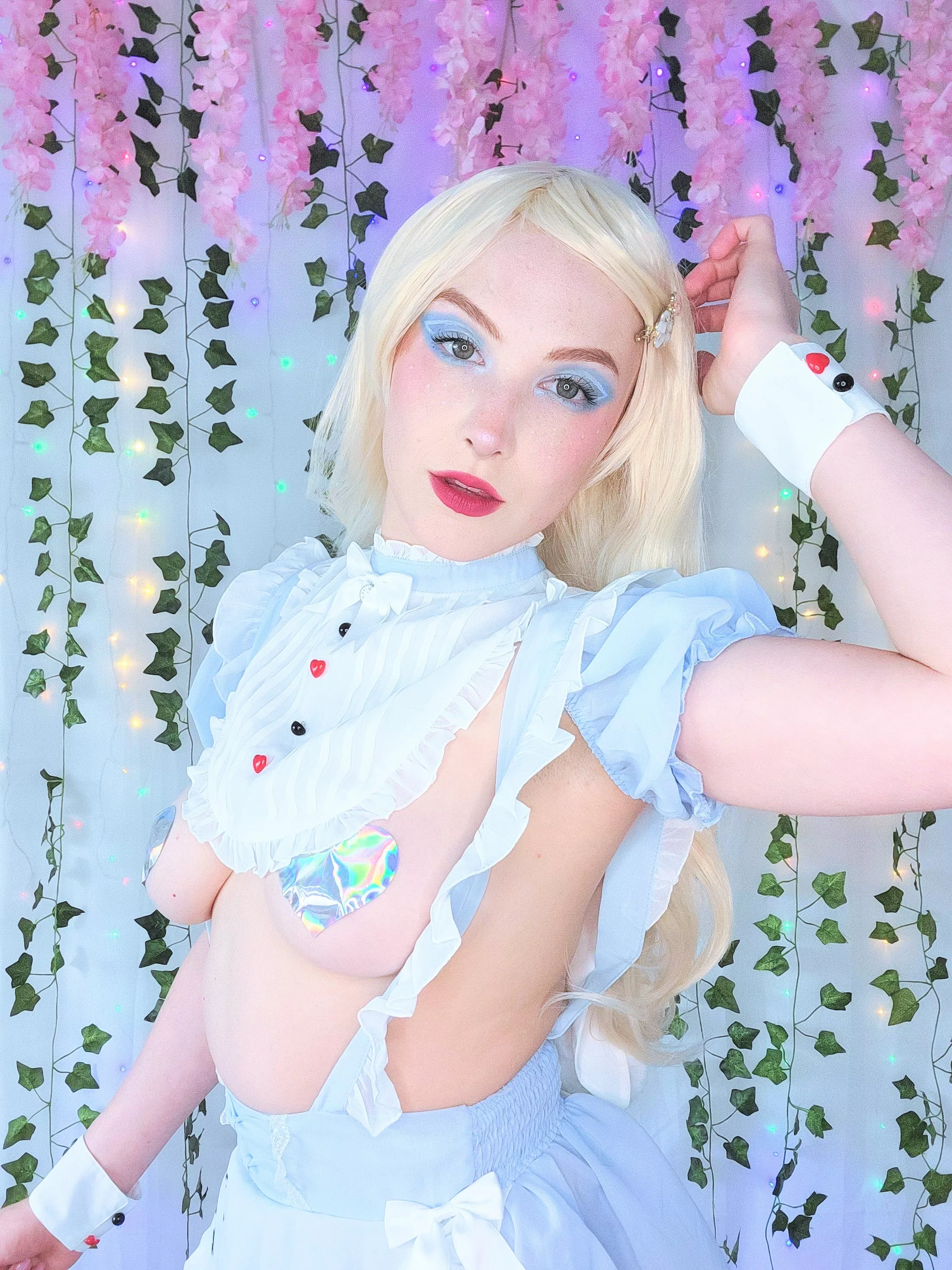 Alice in Wonderland cosplay by Alice Meowz 💙