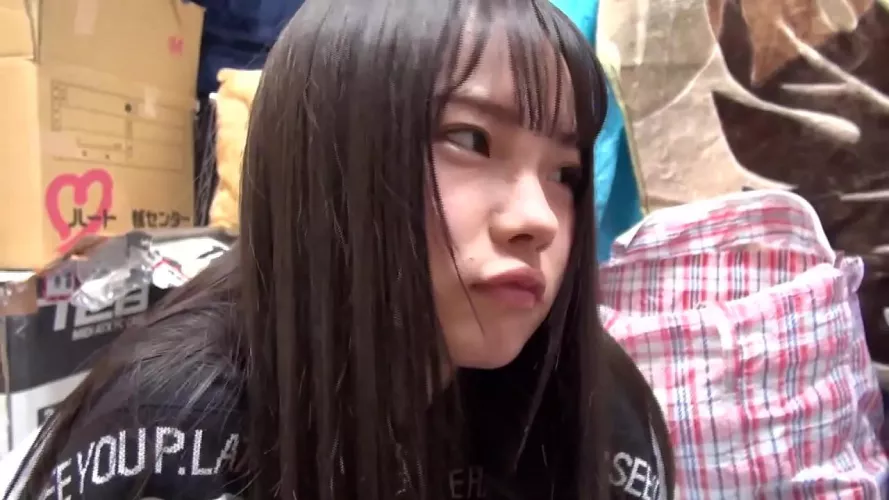 All I have is the thumbnail, trying to find this vid