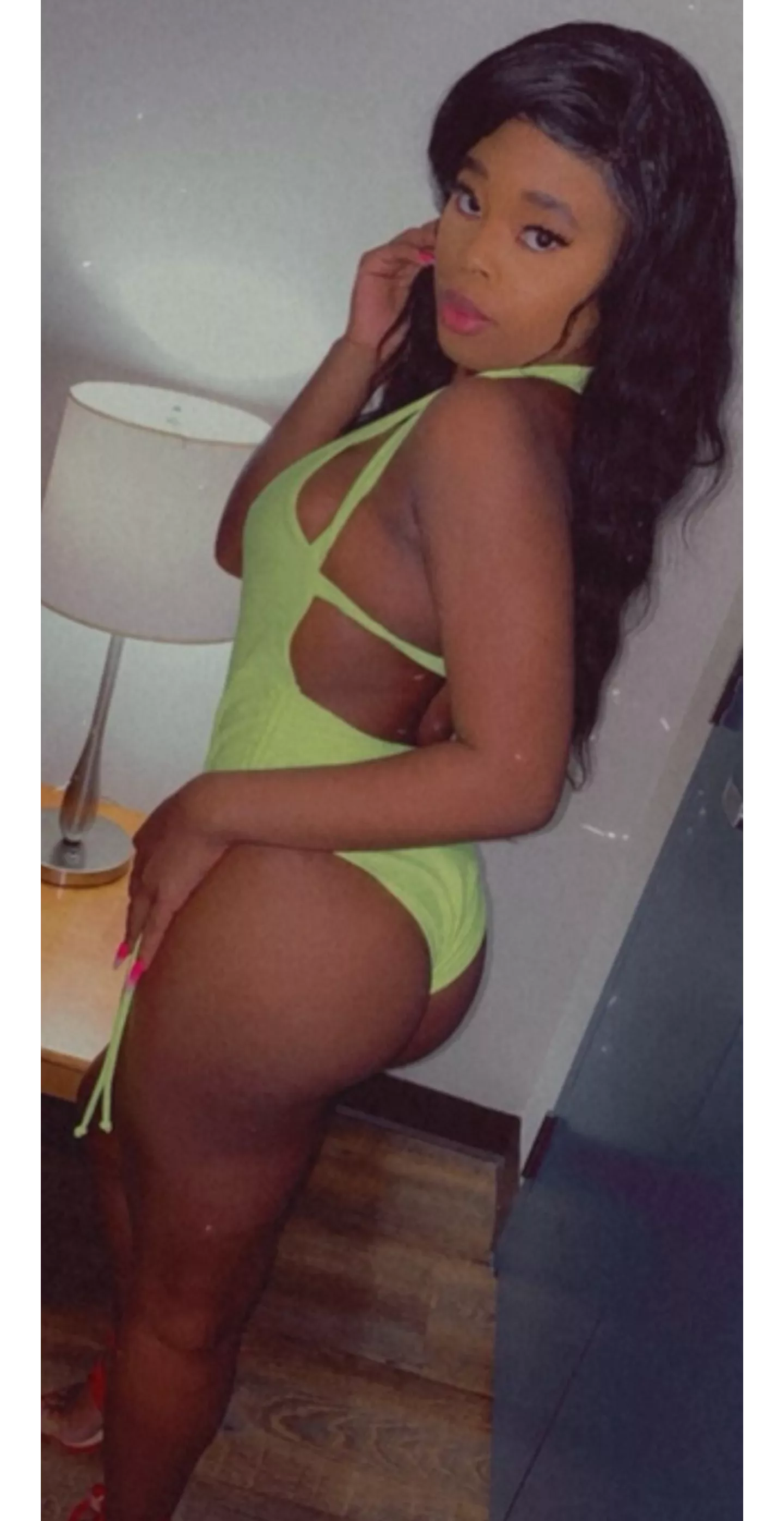 Anyone like 4'9 girls? 👀