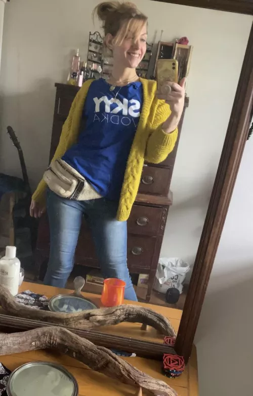 Anyone like a fully clothed milf haha