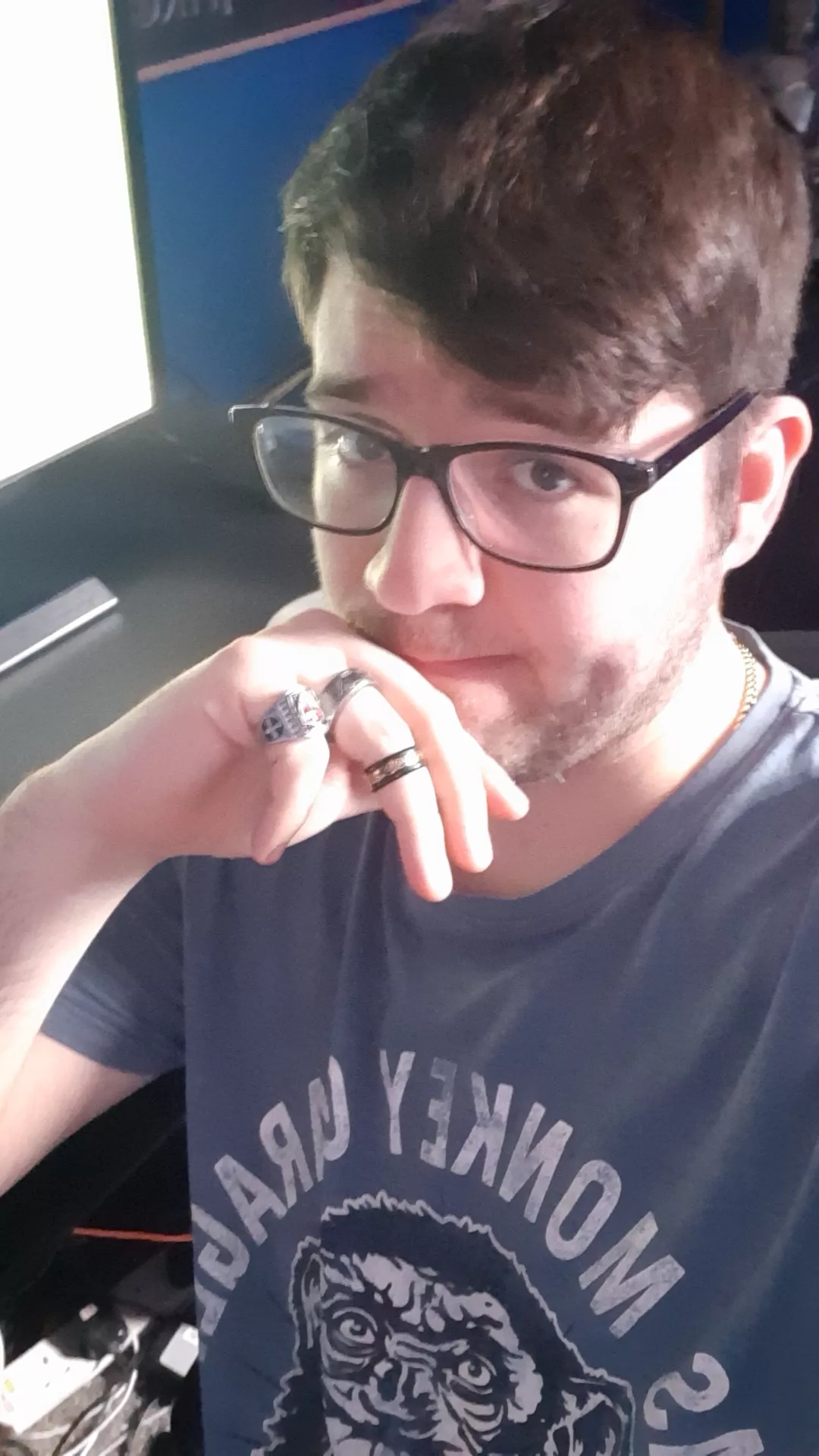 Anyone wanna discord? ive got like some social energy so like why not? Dan#6692