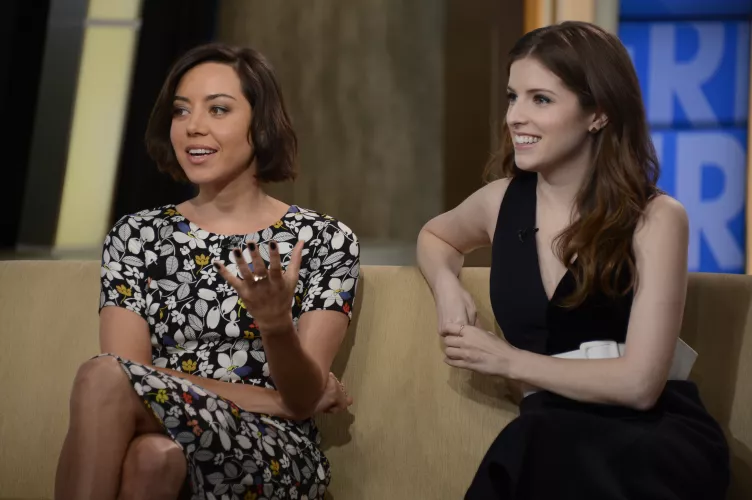 Aubrey Plaza and Anna Kendrick