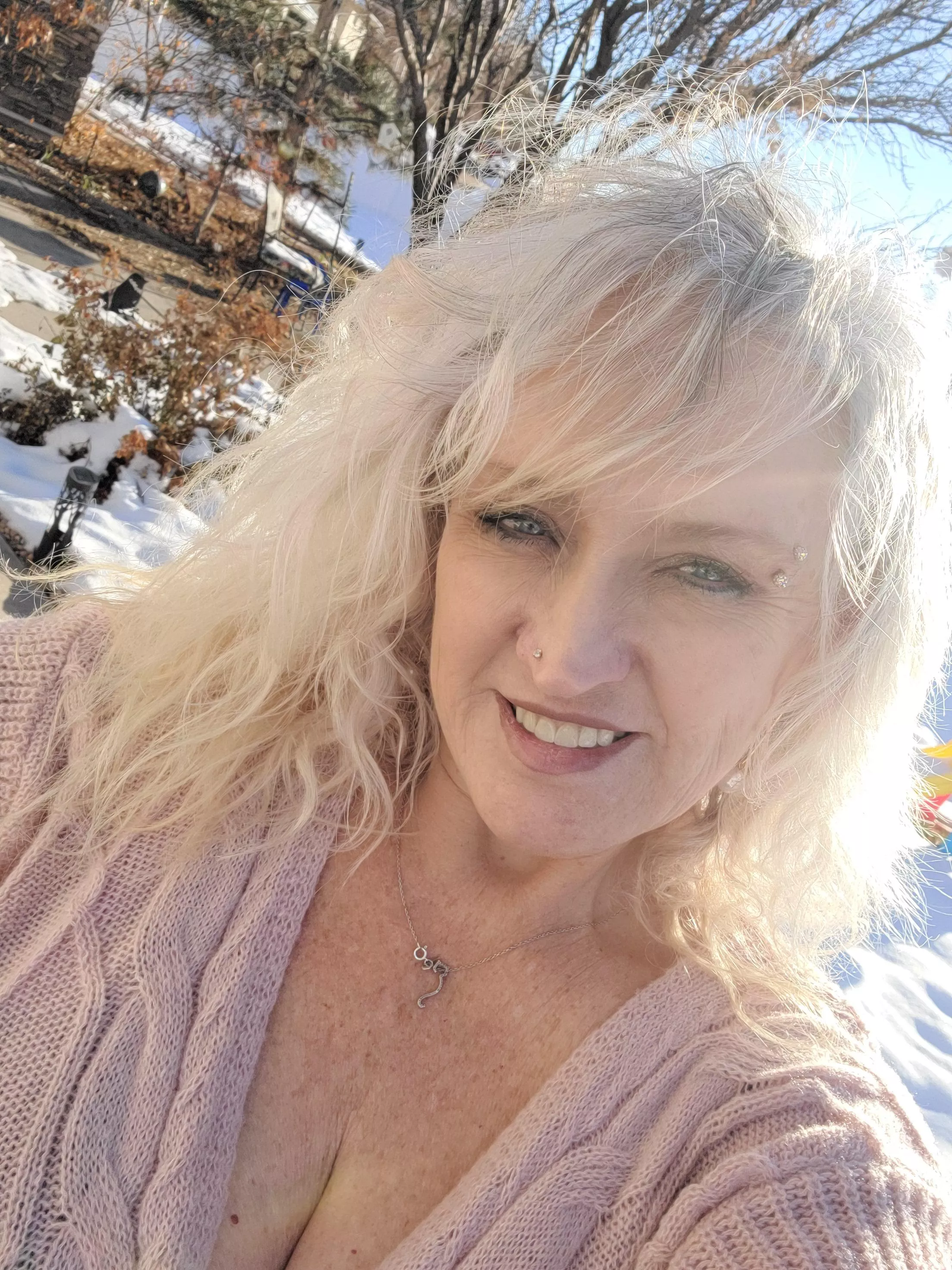 blue skies... but snow is on the way...