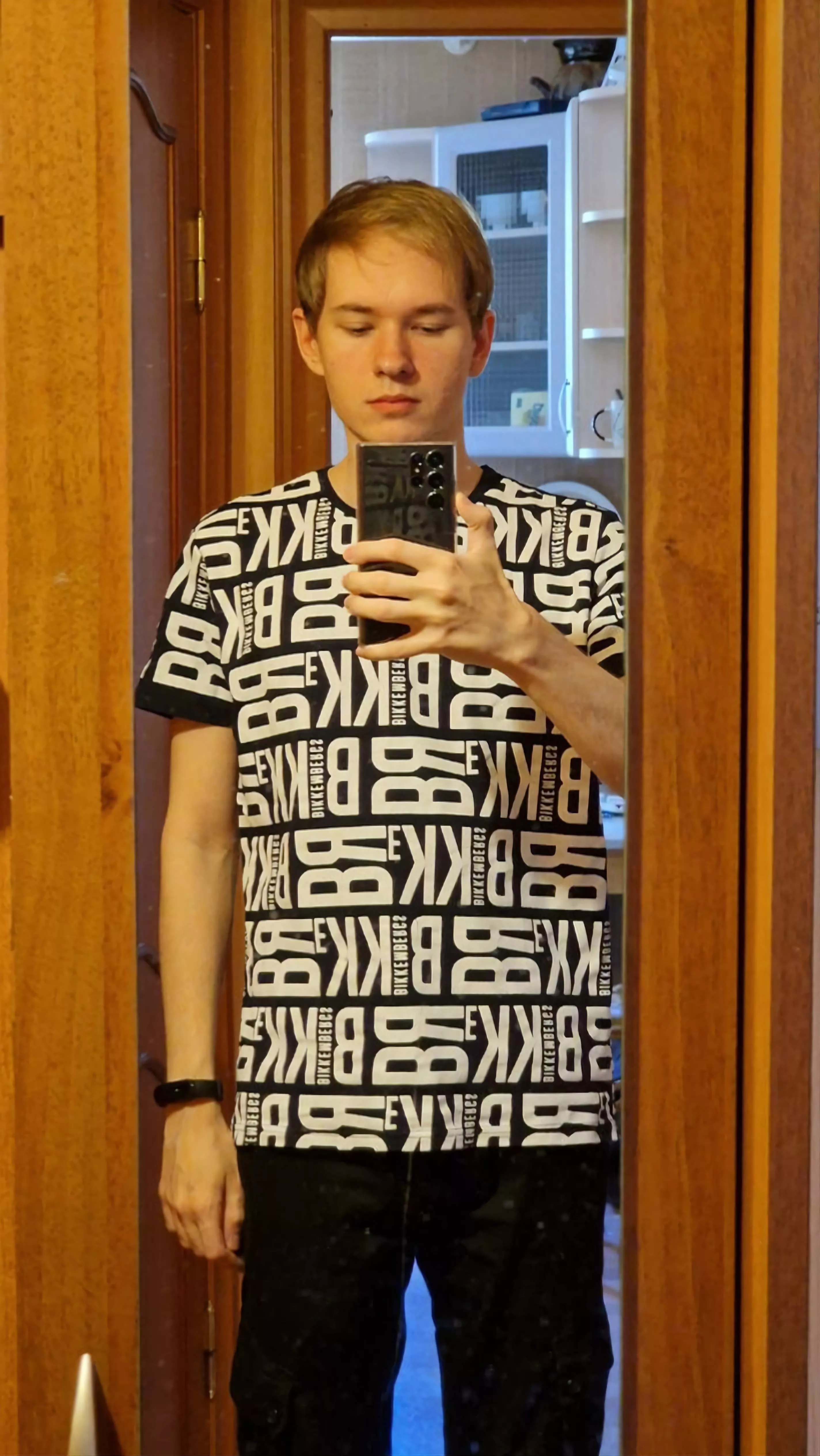 Can't smile properly, but still liked this photo :)