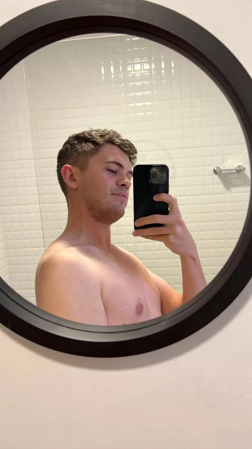 clean mirror = incoming shave