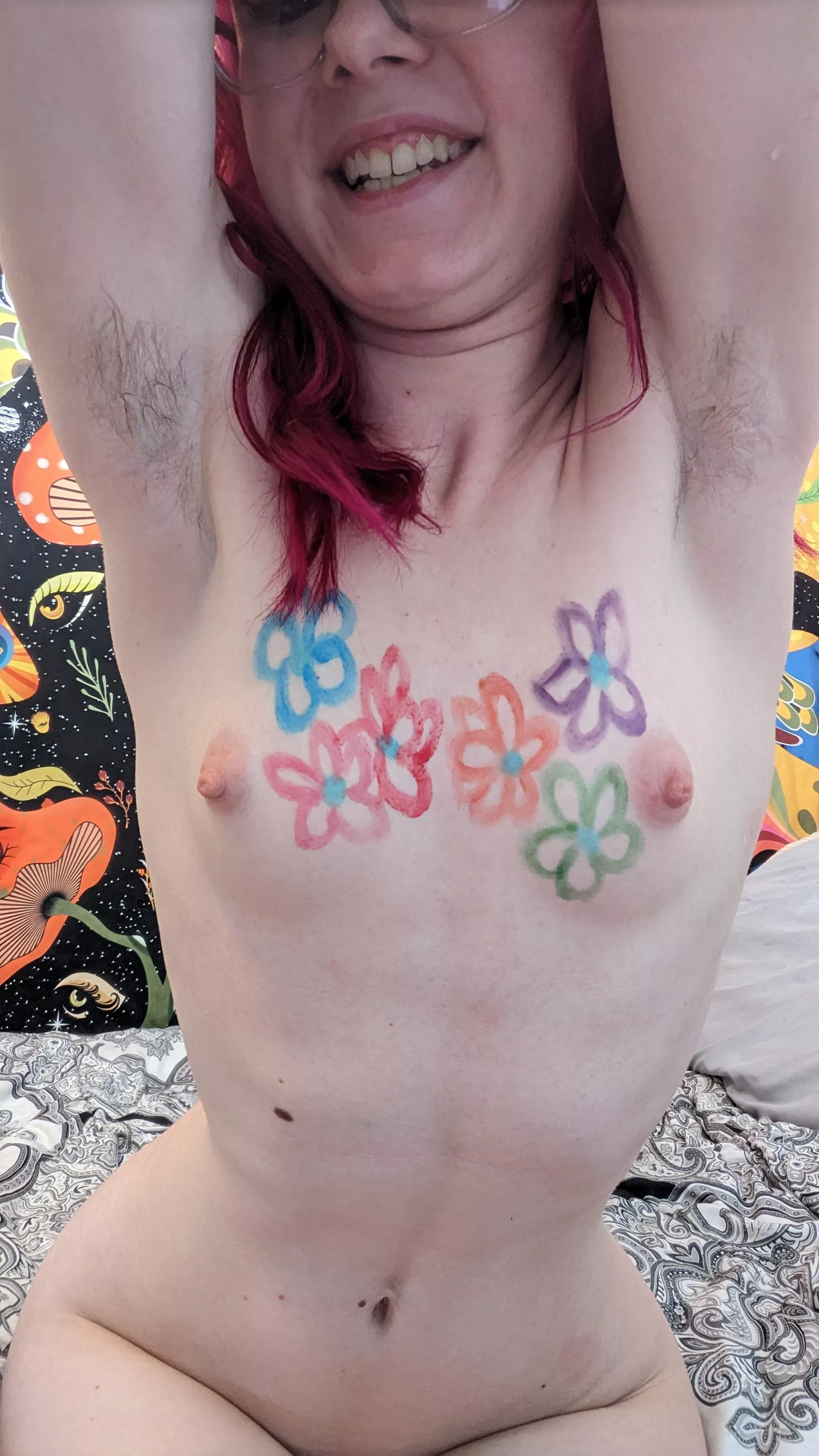 Come worship your Flower Goddess' armpits