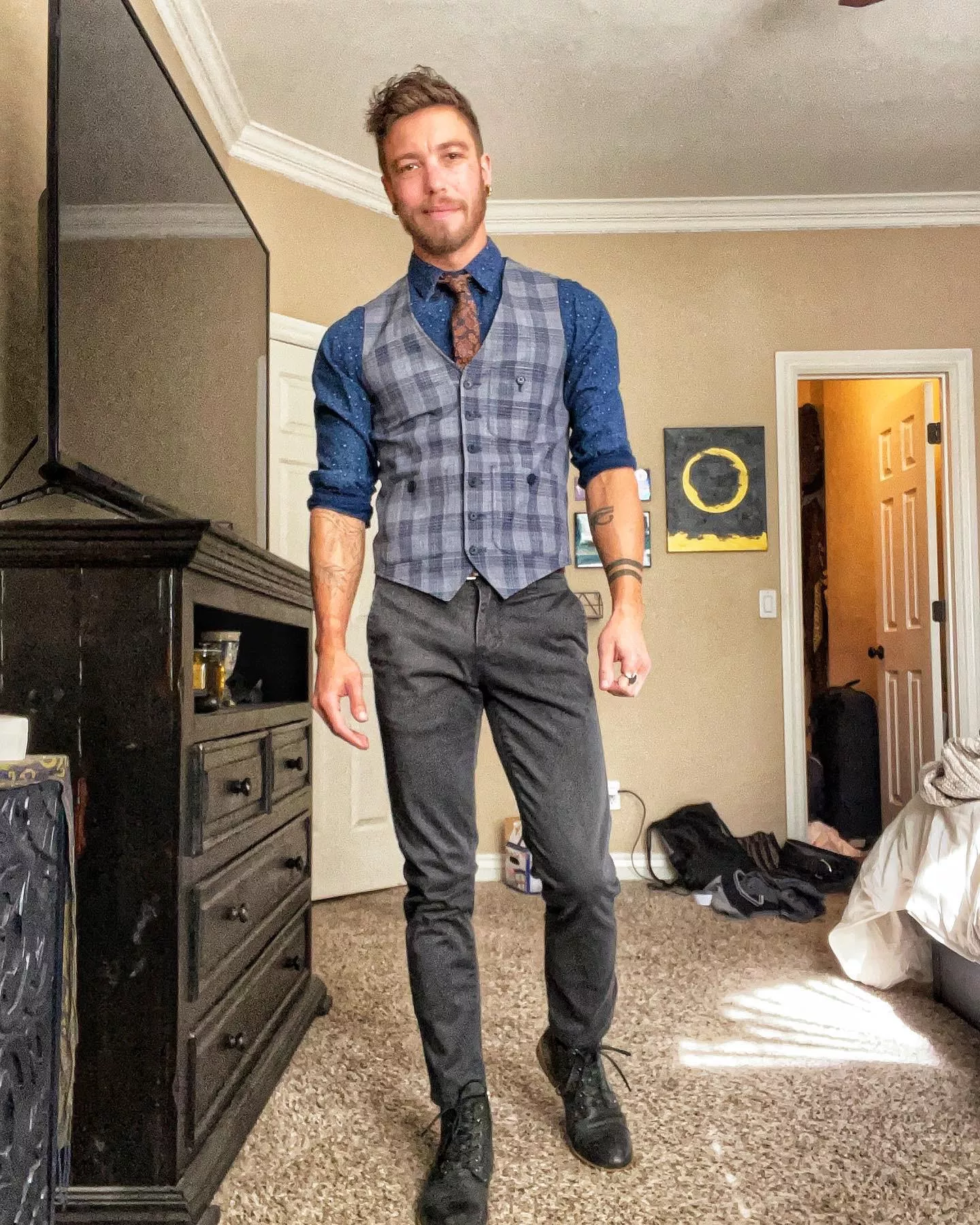 Dang, didn’t know so many people had such strong opinions on ties 😂 To appease them here’s a Costco outfit that ‘properly’ uses a tie 🫠